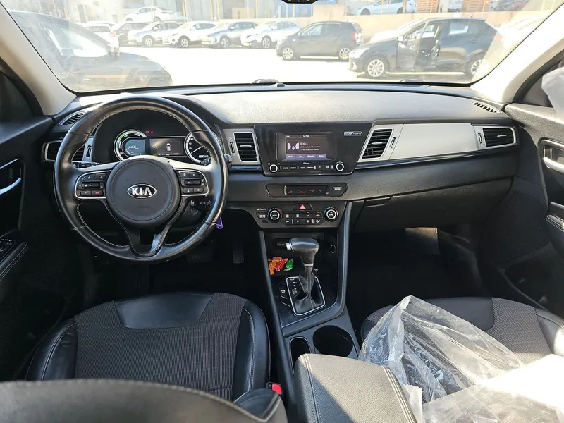 Kia Niro 2nd hand, 2017, private hand