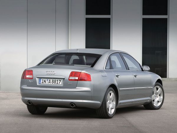 אאודי A8 ‏2005. מרכב, צורה. סדאן, 2 דור, שדרוג