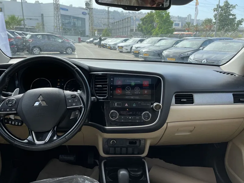 Mitsubishi Outlander 2nd hand, 2018, private hand