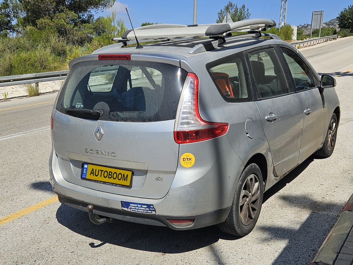 רנו גרנד סניק יד 2 רכב, 2015, פרטי