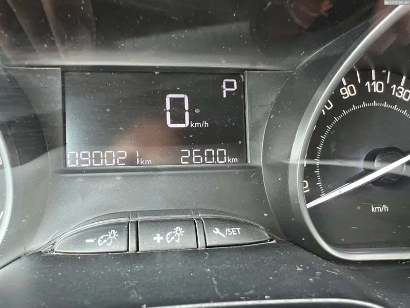 Peugeot 2008 2nd hand, 2017, private