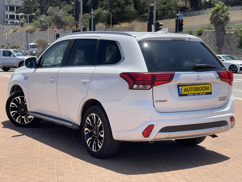 Mitsubishi Outlander 2nd hand, 2017, private hand