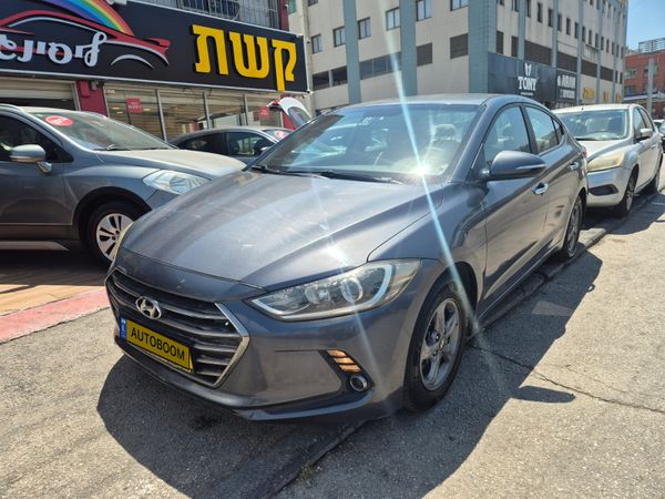 Hyundai Elantra 2nd hand, 2016