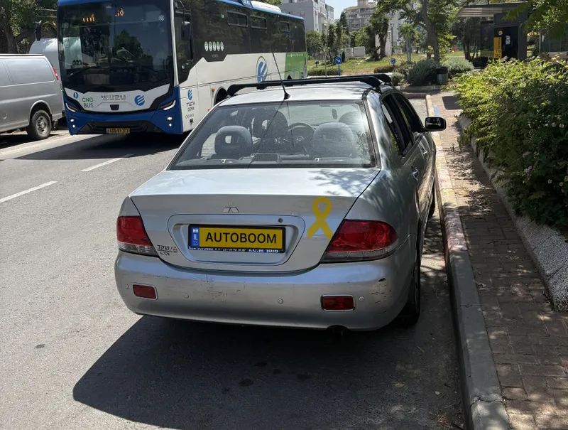 מיצובישי לנסר יד 2 רכב, 2007, פרטי