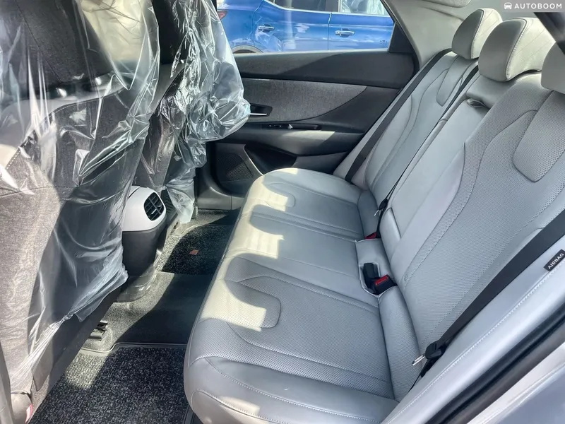 Hyundai Elantra 2nd hand, 2024, private