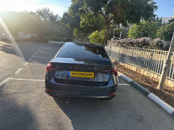 Skoda Octavia 2nd hand, 2021, private hand