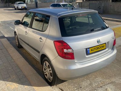 Škoda Fabia 2ème main, 2010, main privée