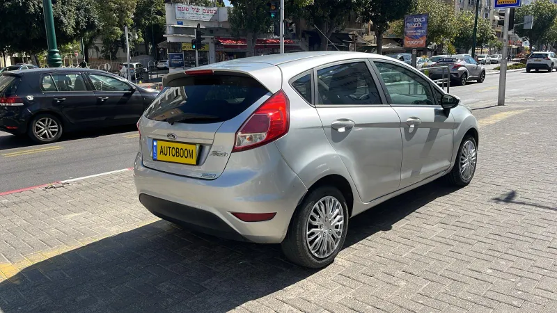 Ford Fiesta 2nd hand, 2015, private hand
