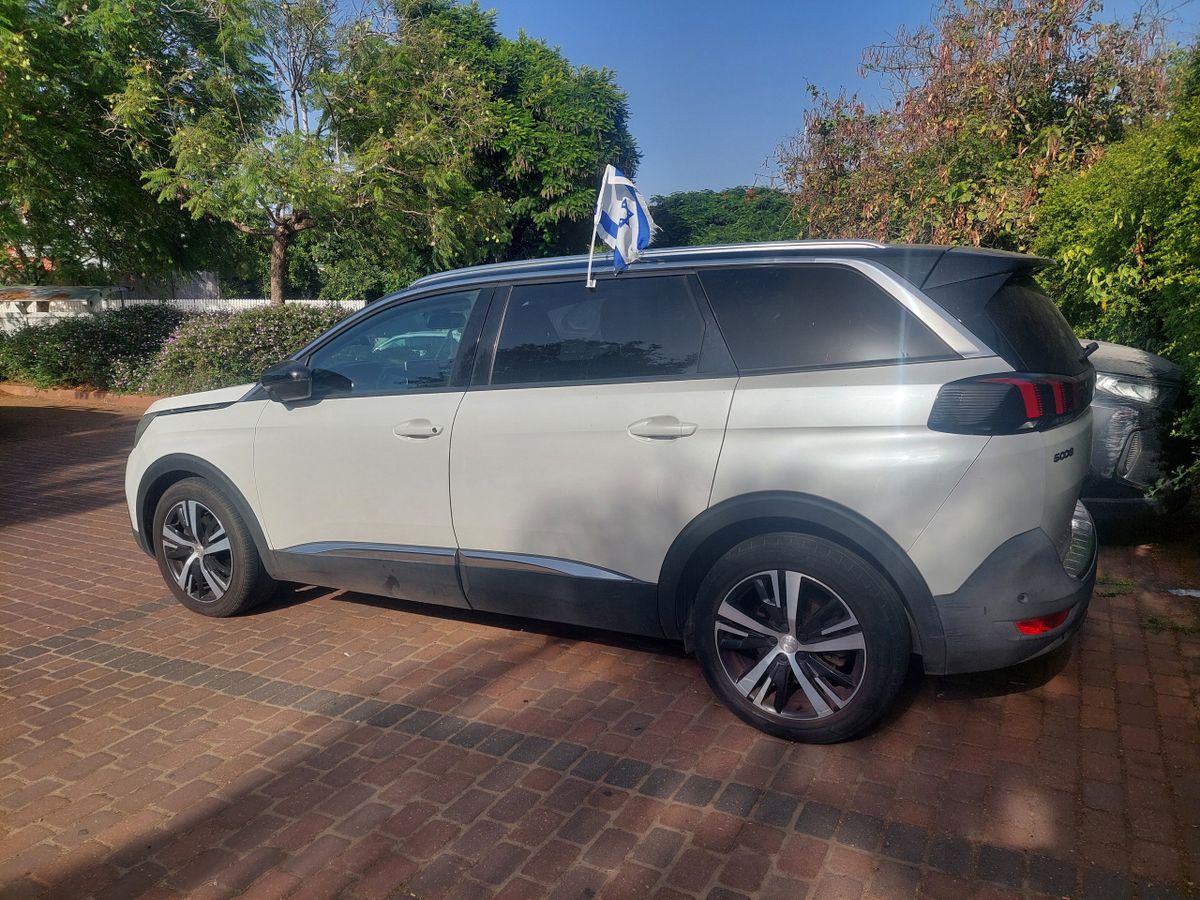 Peugeot 5008 2nd hand, 2018, private hand