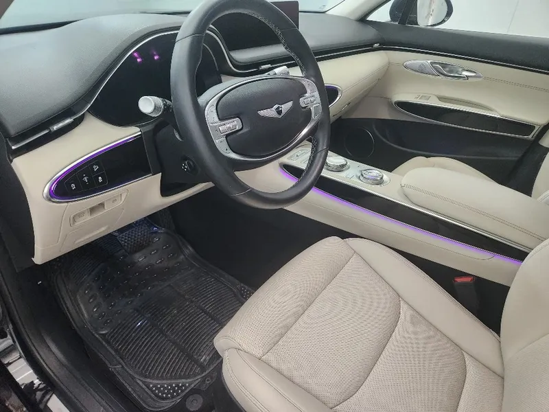 Genesis GV70 2nd hand, 2024, private hand