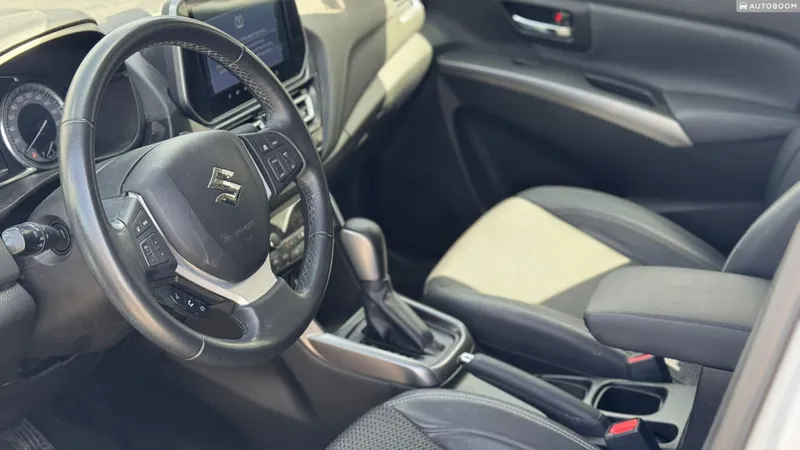 Suzuki S-Cross 2nd hand, 2023, private