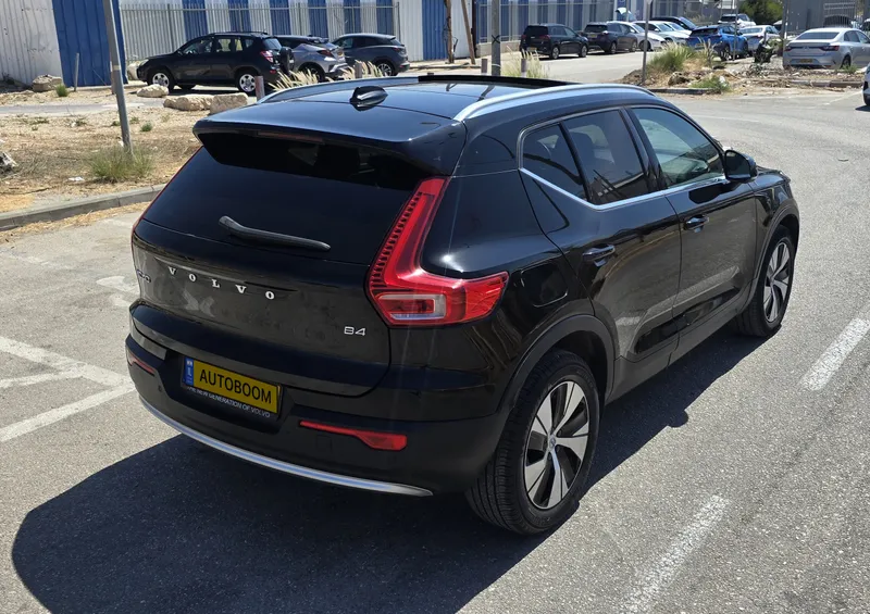 וולוו XC40 יד 2 רכב, 2023, פרטי