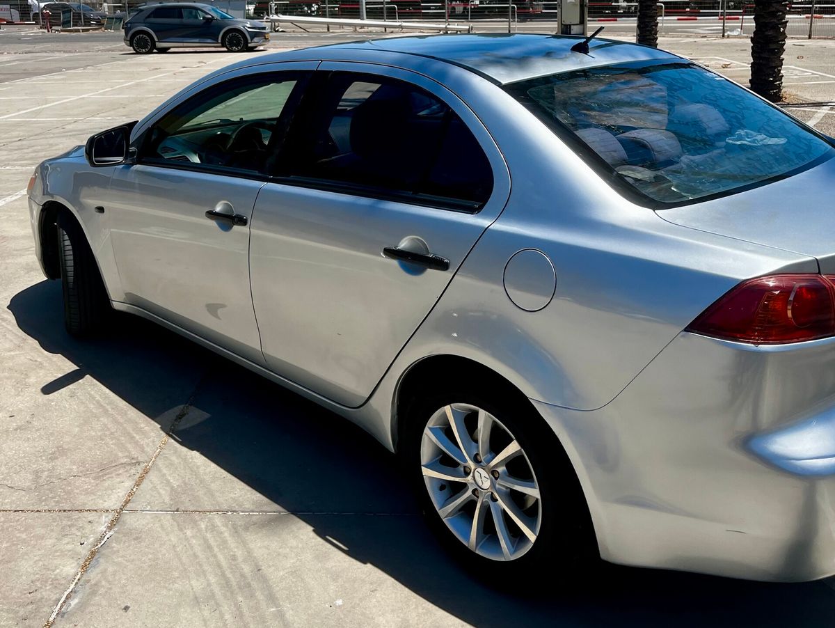 Mitsubishi Lancer 2nd hand, 2010, private hand