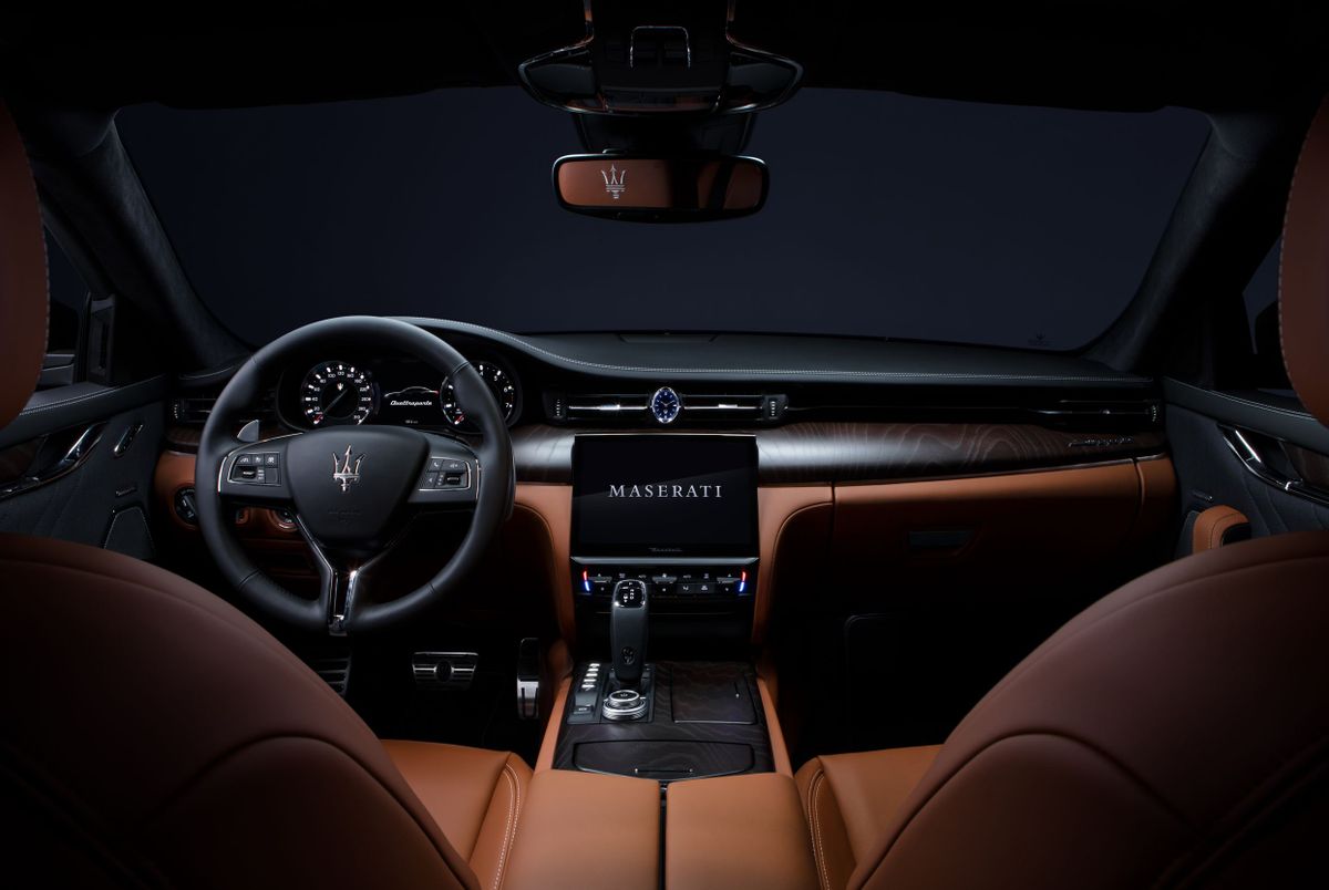 Maserati Quattroporte 2020. Console centrale. Berline, 6 génération, restyling 2
