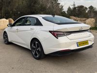 Hyundai Elantra 2nd hand, 2022, private