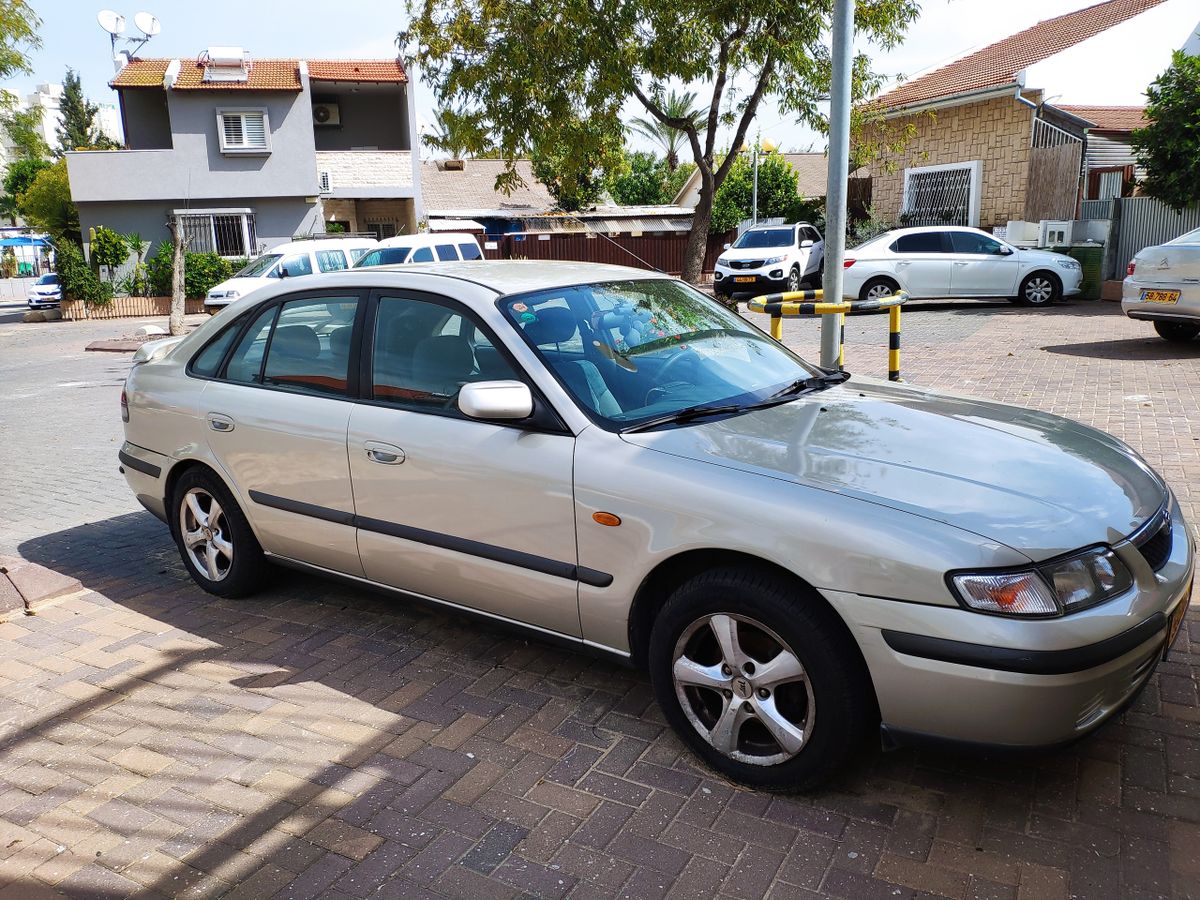 מאזדה 626 יד 2 רכב, 1998, פרטי