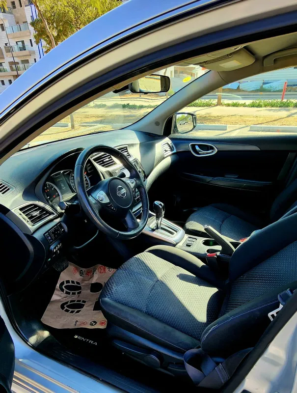Nissan Sentra 2ème main, 2018