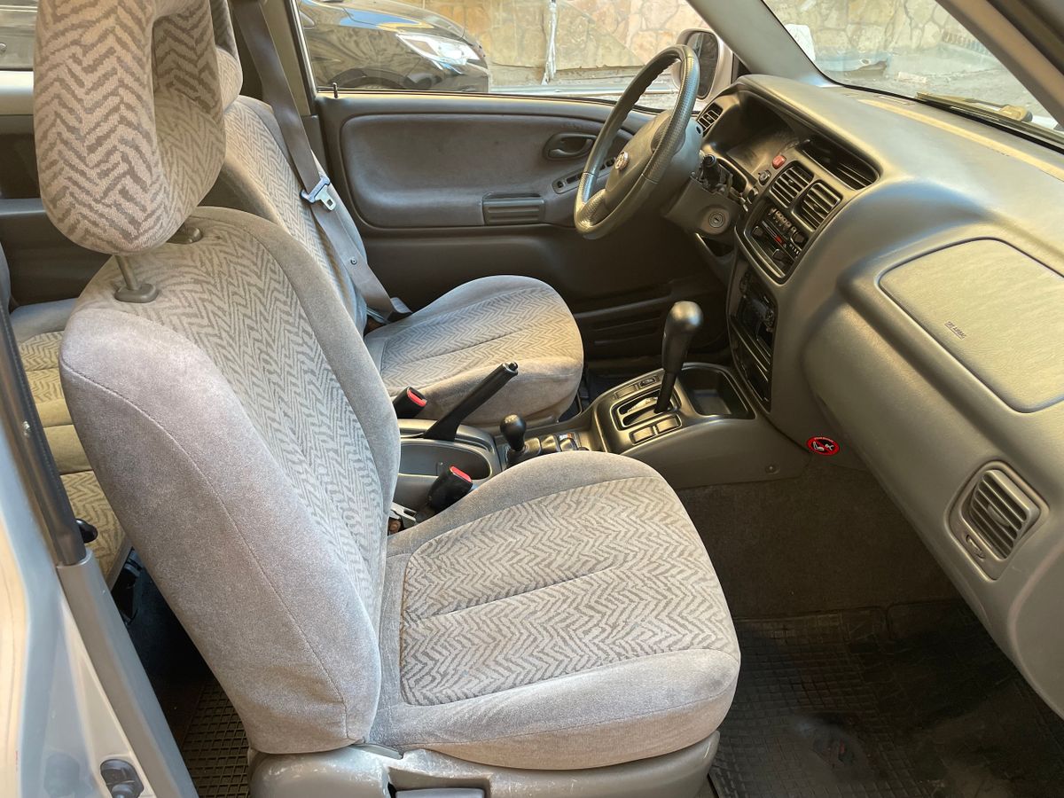 Suzuki Grand Vitara с пробегом, 2002, частная рука