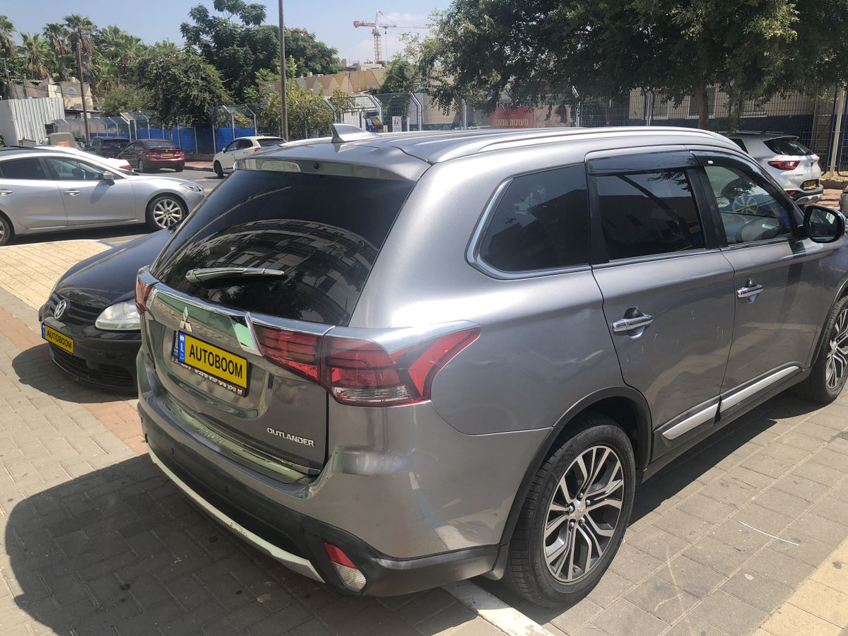 Mitsubishi Outlander с пробегом, 2018, частная рука