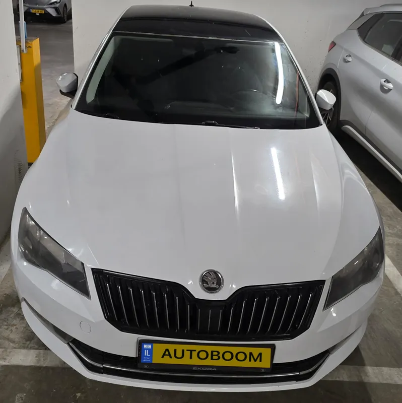 Skoda Superb 2nd hand, 2015