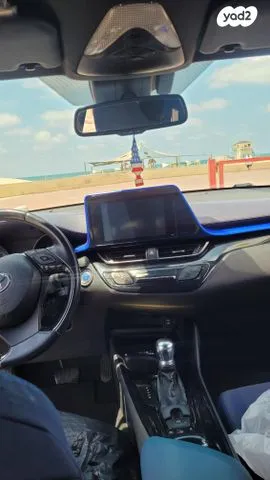 Toyota C-HR с пробегом, 2017, частная рука