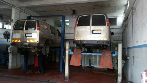 מוסך אוטו גיר. תמונה 5