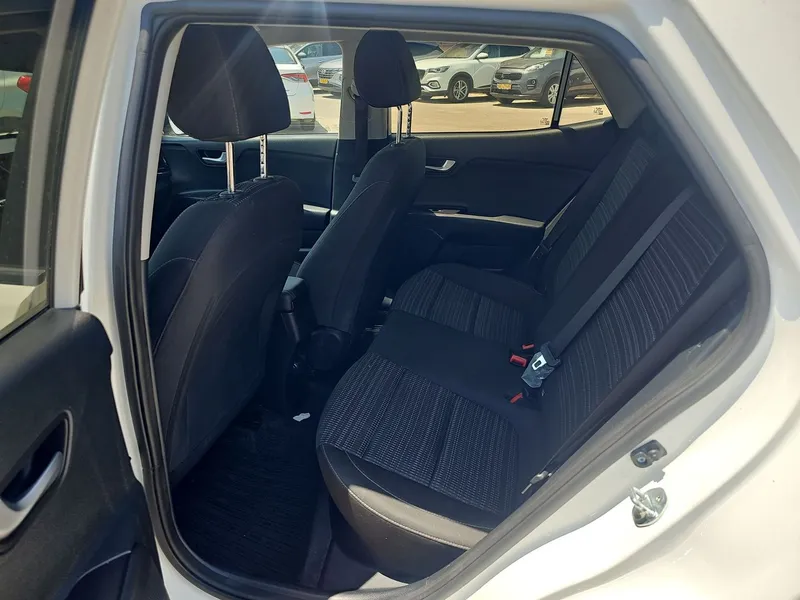Kia Stonic 2nd hand, 2022, private hand