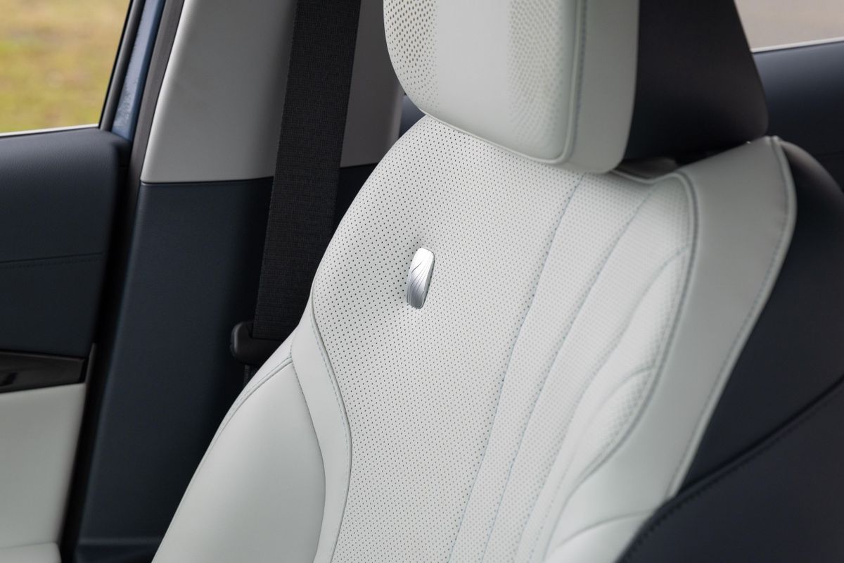 Geely Starray EM-i 2025. Передние сидения. SUV 5 дв., 1 поколение
