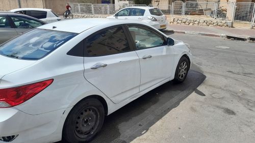 Hyundai i25 2ème main, 2013, main privée