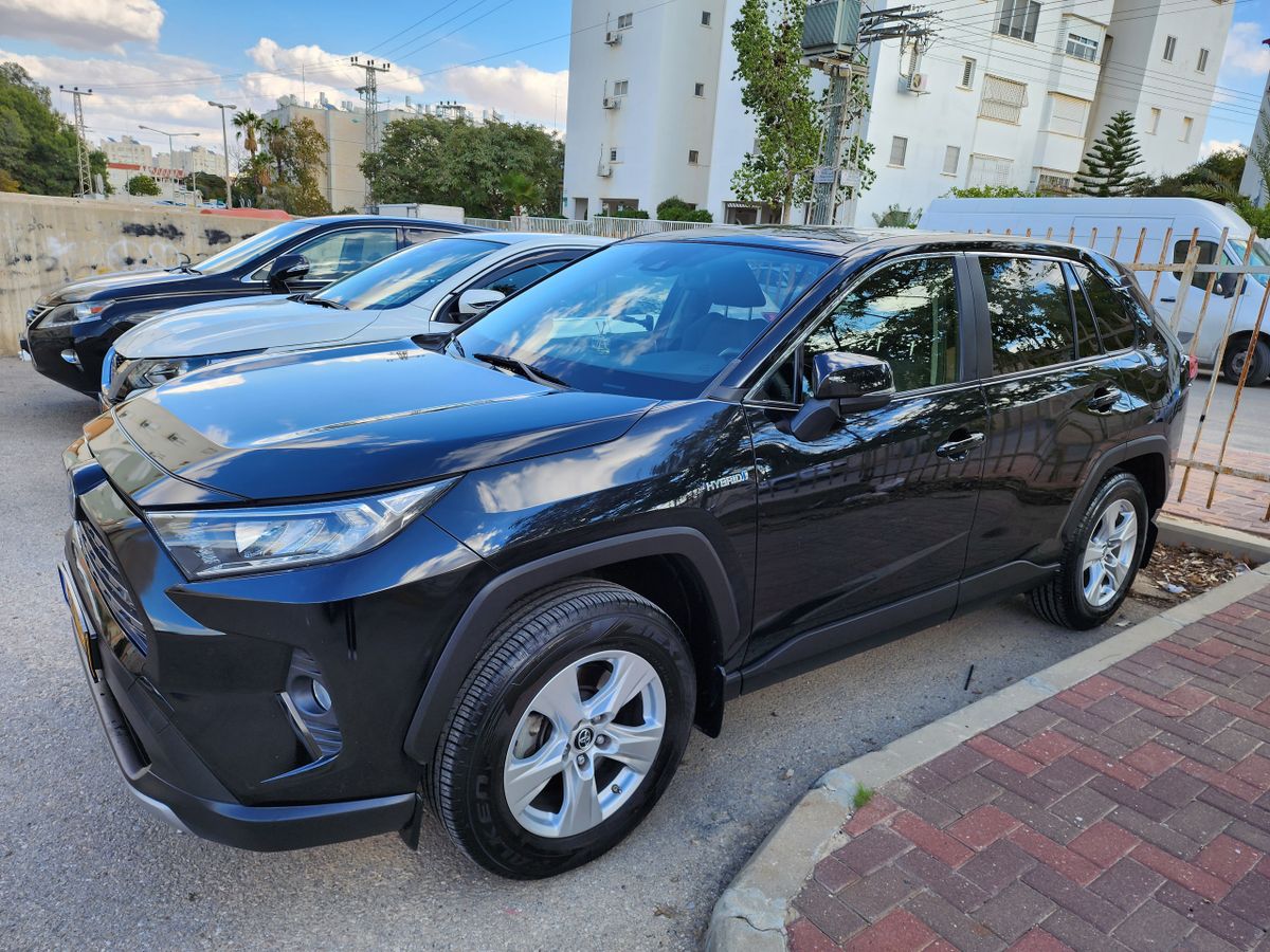 טויוטה ראב 4 יד 2 רכב, 2019, פרטי
