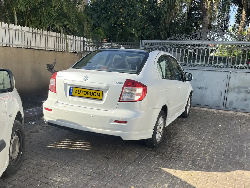 סוזוקי SX4 יד 2 רכב, 2013, פרטי
