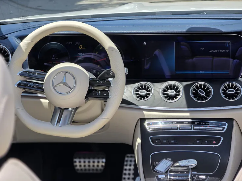 مرسيدس E-Class مستعمل, 2022, مالك خاص