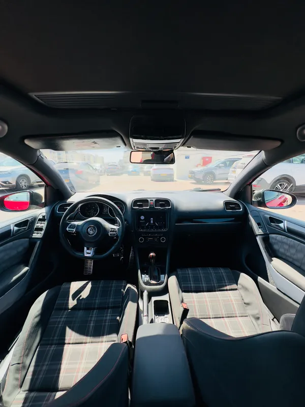 Volkswagen Golf GTI с пробегом, 2010