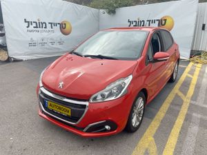 Peugeot 208, 2018, photo