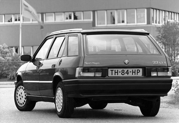 Alfa Romeo 33 1986. Carrosserie, extérieur. Break 5-portes, 1 génération, restyling