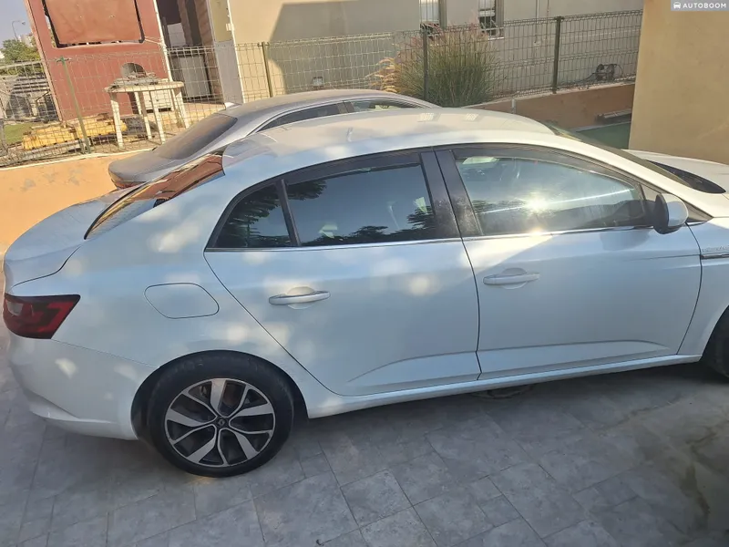 רנו מגאן יד 2 רכב, 2019, פרטי