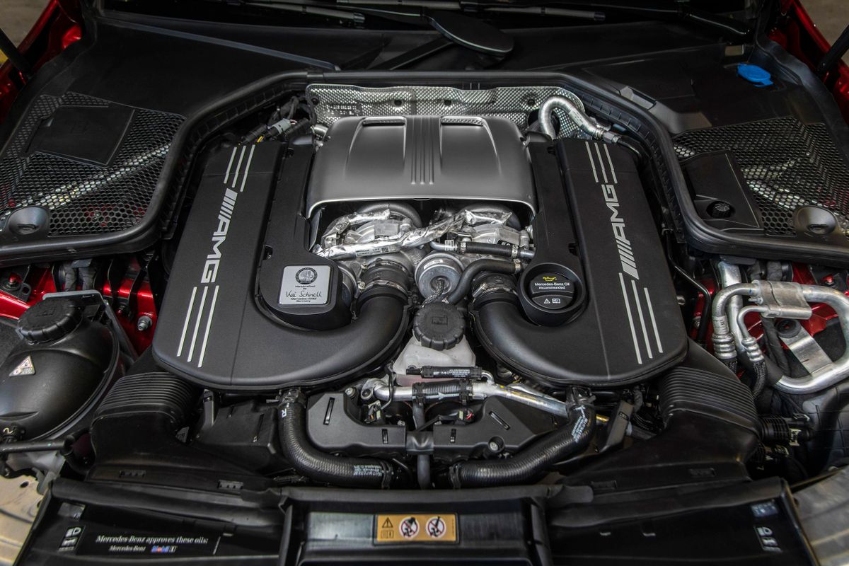 Мерседес C-Class AMG 2018. Двигатель. Седан, 4 поколение, рестайлинг