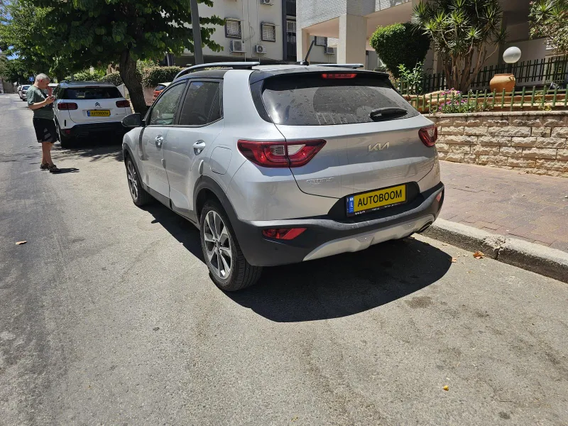 Kia Stonic 2nd hand, 2023, private