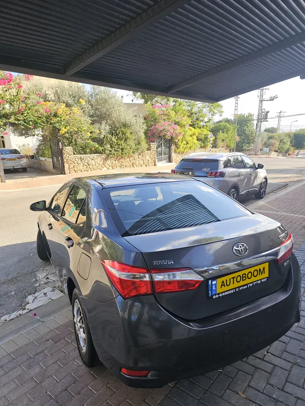 Toyota Corolla 2nd hand, 2014, private hand