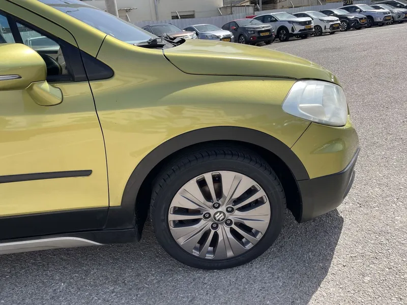 Suzuki SX4 2ème main, 2016, main privée
