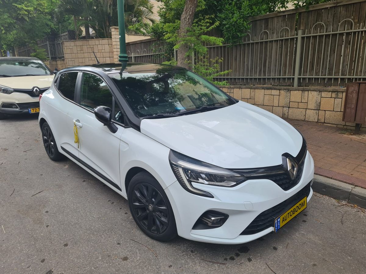 Renault Clio 2nd hand, 2021, private hand