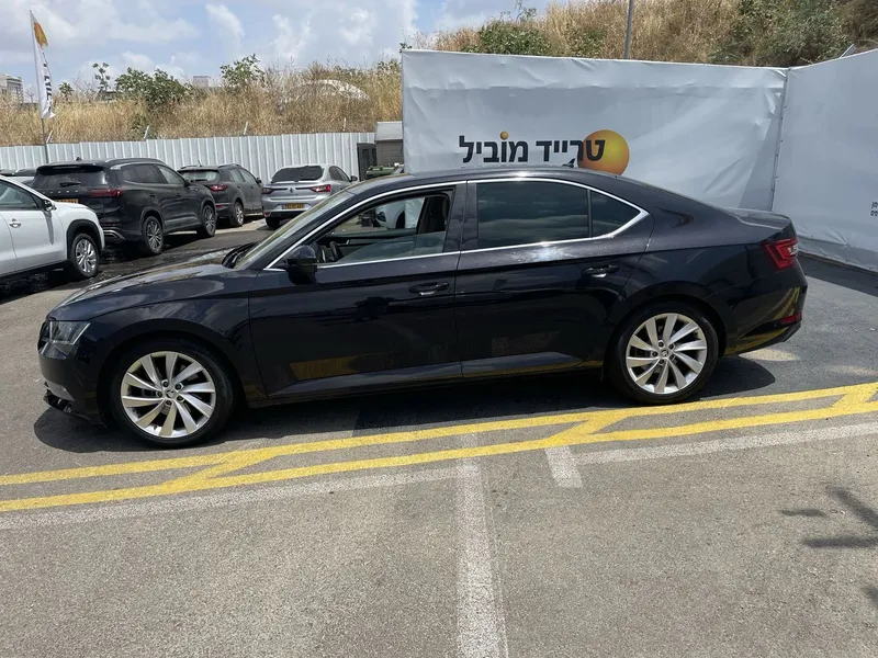 סקודה סופרב יד 2 רכב, 2019, פרטי