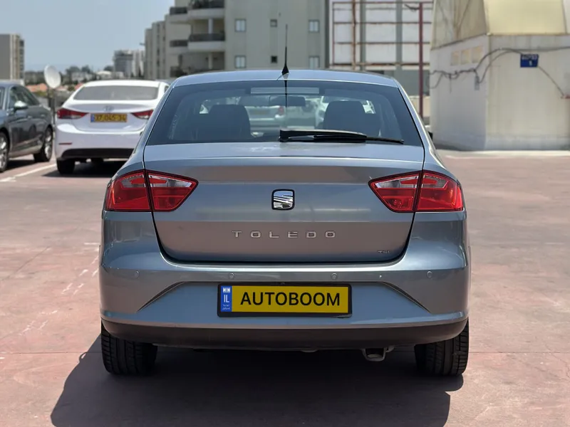 SEAT Toledo с пробегом, 2013