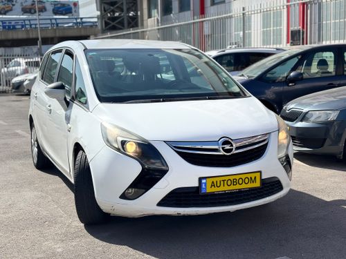 Opel Zafira, 2016, photo