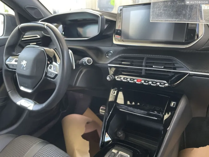 Peugeot 2008 2nd hand, 2023