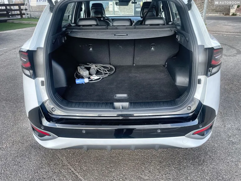 Kia Sportage 2nd hand, 2023, private