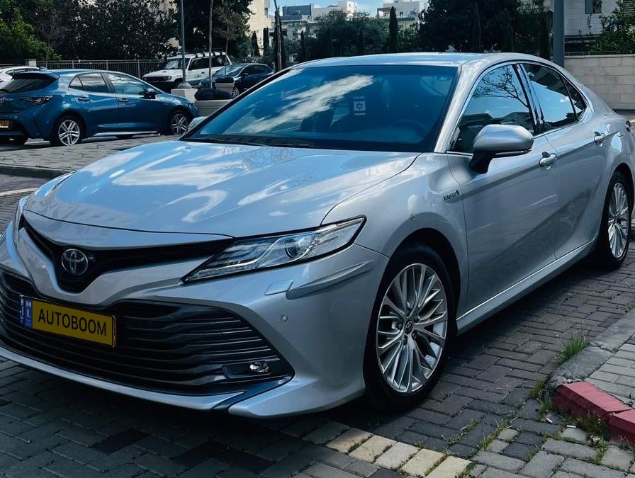 Toyota Camry с пробегом, 2020, частная рука
