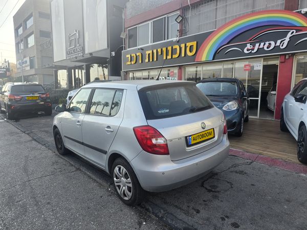 Skoda Fabia 2nd hand, 2011, private hand
