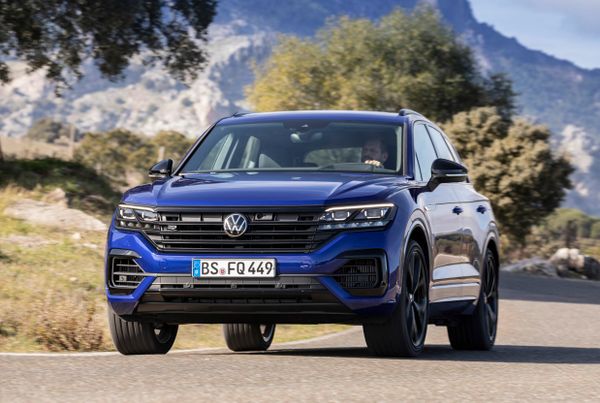 Volkswagen Touareg R 2020. Bodywork, Exterior. SUV 5-doors, 3 generation