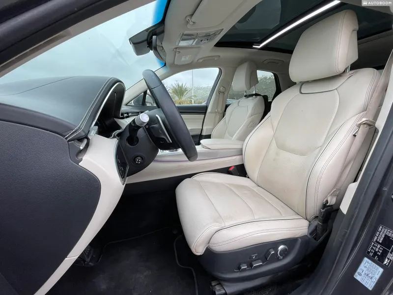 Genesis GV70 2nd hand, 2023, private